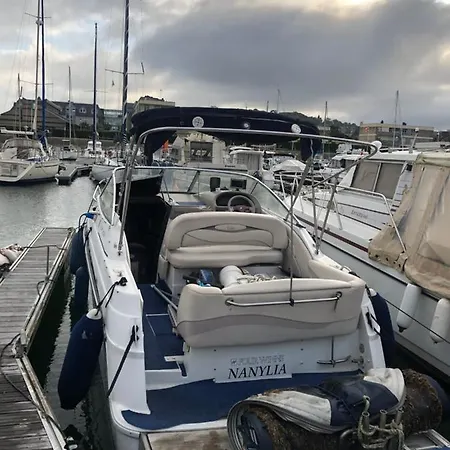 Superbe Bateau « le Nanylia » Botel
