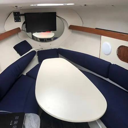 Superbe Bateau « le Nanylia » *