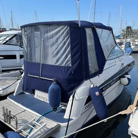Superbe Bateau « le Nanylia » Botel