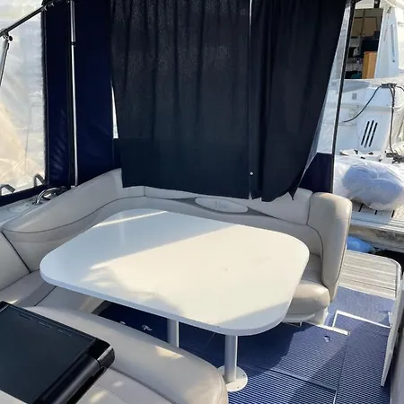 Superbe Bateau « le Nanylia » * Boulogne-sur-Mer